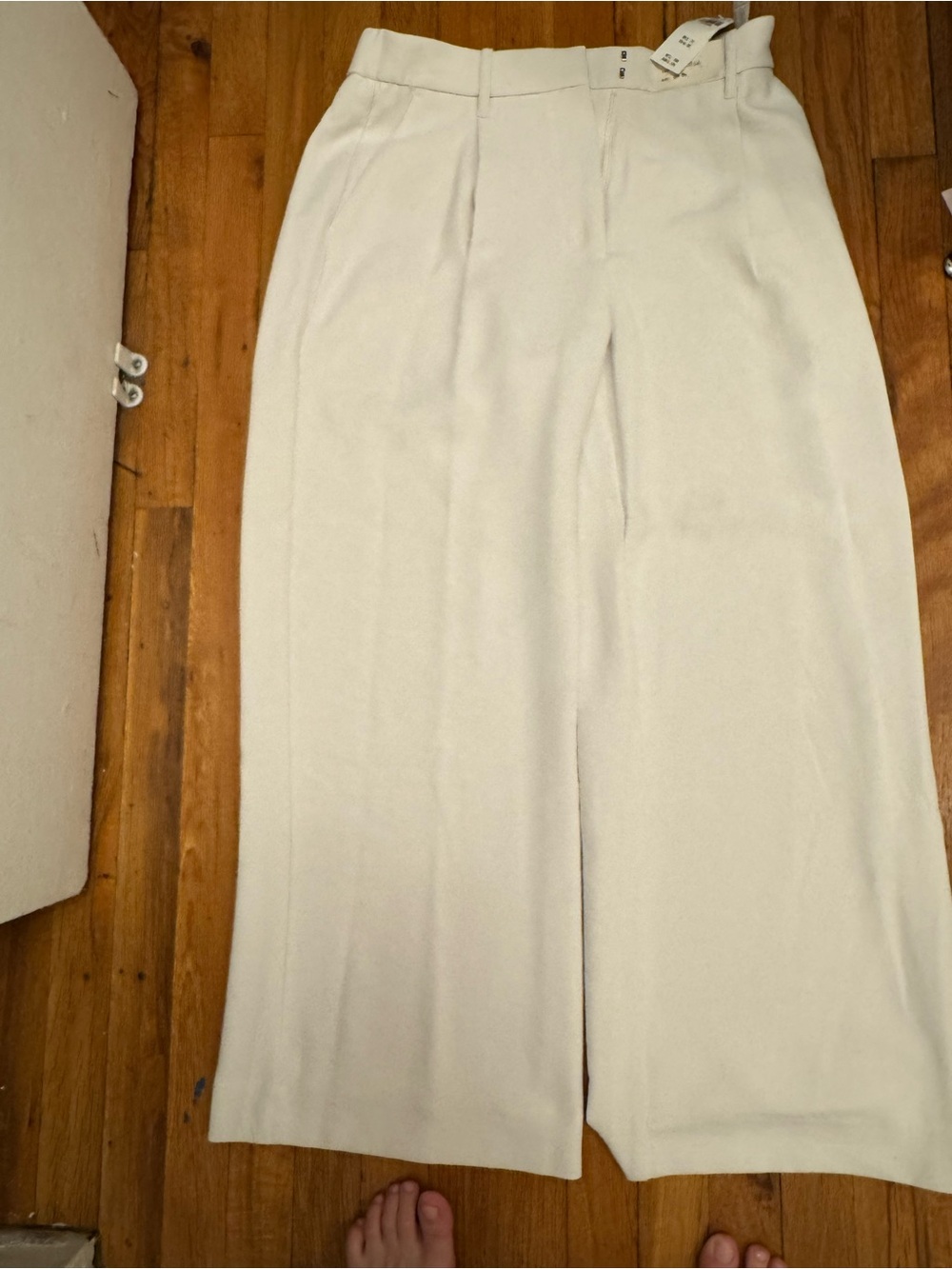 Abercrombie & Fitch Ivory Wide-Leg Trousers - Picture 2 of 6
